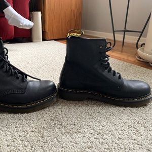Women's size 8.5 Doc Martens Boots